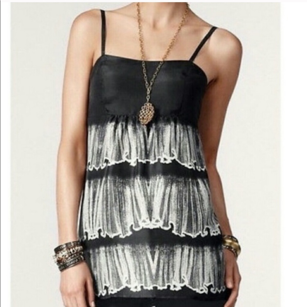NWT CAbi dazzle tuni size 6 100% silk black